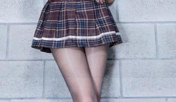 Beautyleg - Xin的连衣裙：看美图，别被图集哄骗了年轻的心