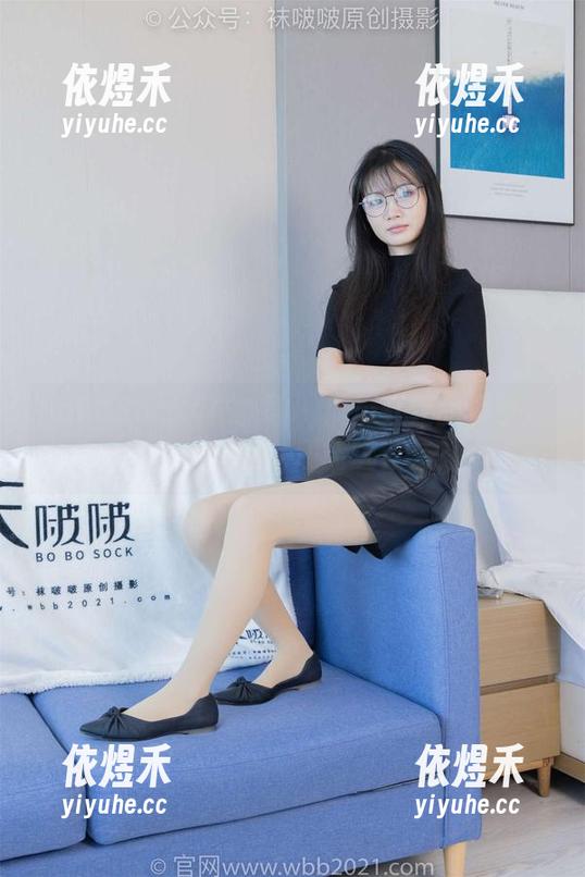 BoBoSocks袜啵啵 - 满屏红丝的稚予：原图下载后，还能玩什么？