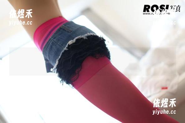 ROSI写真 - 哦，原来双人可以这么玩！杨晨晨最新图库展现的是一对“欢喜冤家”。