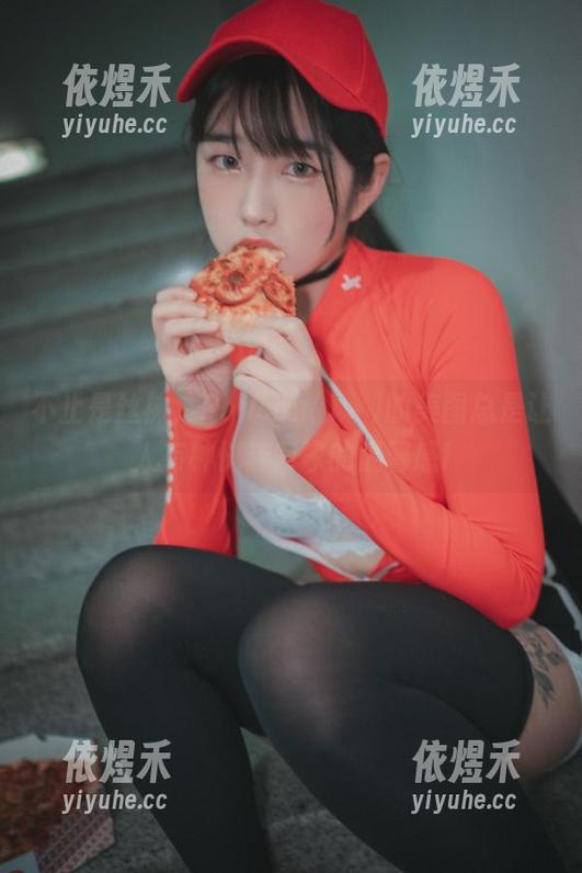 不止是丝袜，Sonson(손손)的美图总是让人有种恍若归家的温馨感!