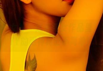 TGOD推女神 - 这组修女作品里，颖莹儿YY的眼神真的不简单！