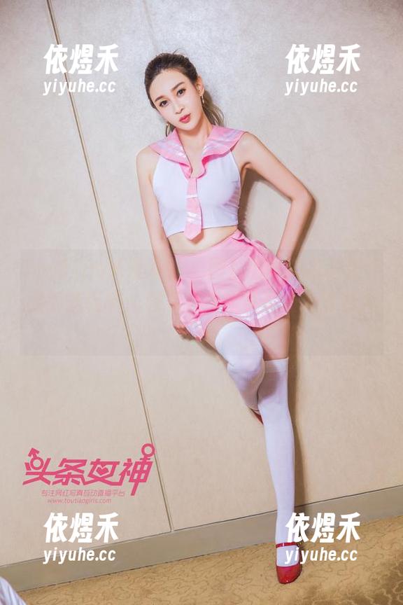 TouTiao头条女神 - 图片堪比魔力，张梓柔的圣诞节：这下载操作可真让人脑洞大开