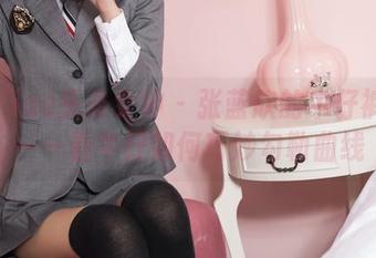 TouTiao头条女神 - 张蓝欣的牛仔裤合集——看牛仔如何巧妙勾勒曲线