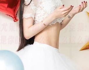 UGirls尤果网 - 南湘baby全集：这双丝袜，是你的室友么？怎么这么熟悉...