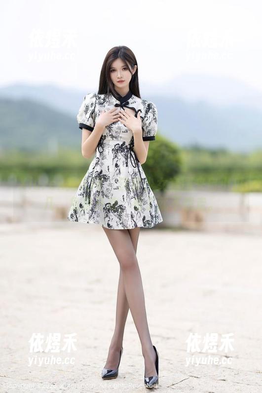 Xiuren秀人网-小爪几 Xiuren秀人网 - 这套少女套图来自小爪几,免费开放,看了就不想走。