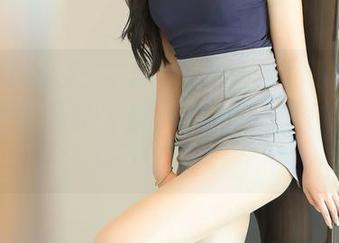 Xiuren秀人网 - 高清图册：果果Nikki在红裙中恍若置身童话里，就差一个小精灵来召唤了。