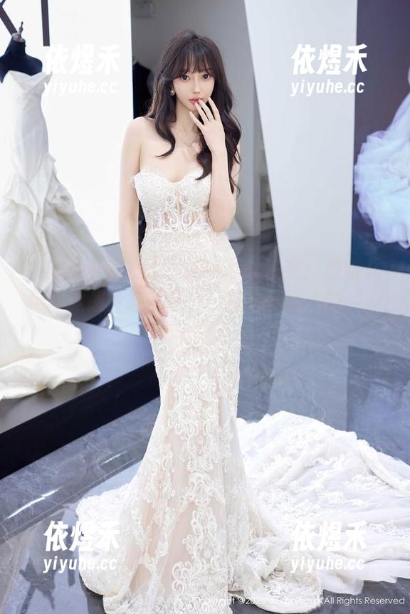 Xiuren秀人网 - 婚纱私拍系列：虞姬儿用幽默感开挂，把自己打造成迷人的‘少女’！