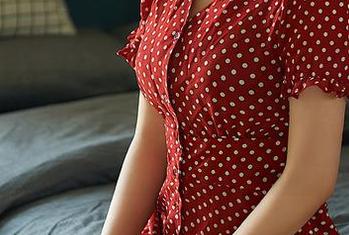 YouMi尤蜜荟 - 把私房和毛衣做个结合，乔雅冰的美图充满了放松和不经意的味道！
