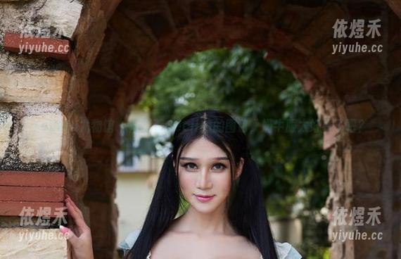 YouWu尤物馆 - 陆萱萱Cecilia的图包，奶牛服太好看了吧？