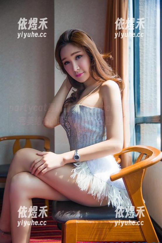 partycat轰趴猫 - Summer与她的白裙，完美结合的写真，友好提醒：壁纸警告！