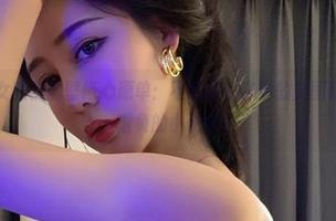 微密圈 - 女孩们的壁纸心愿单：不爱笑的赛琳的美图就是我不堪重负的小确幸