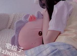 精选作品：二阶堂宅绘子的裸足，是不是更有“品位”了？