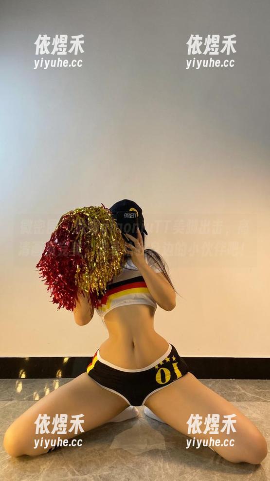 俏妞qiaoniuTT 微密圈 - 俏妞qiaoniuTT美脚出击,高清画质完美,分享给我身边的小伙伴吧!