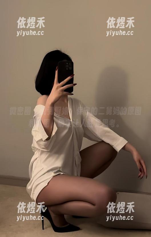 微密圈 - 说到厨娘，保守的二舅妈的原图和套图，确实让人驻足思考。