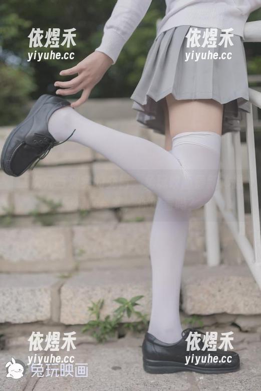 二次元与现实的交错，兔玩映画最新体操服裸腿合集，你敢看吗？