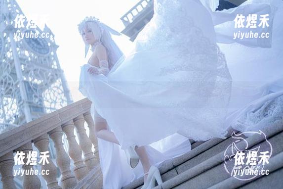 你看卜呦的最新图包：旗袍搭乐逍遥，整一个旖旎风景线。