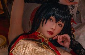 为啥可可老师的全套白裙，看了一遍还想看，虽然我也不太明白是什么吸引了我。