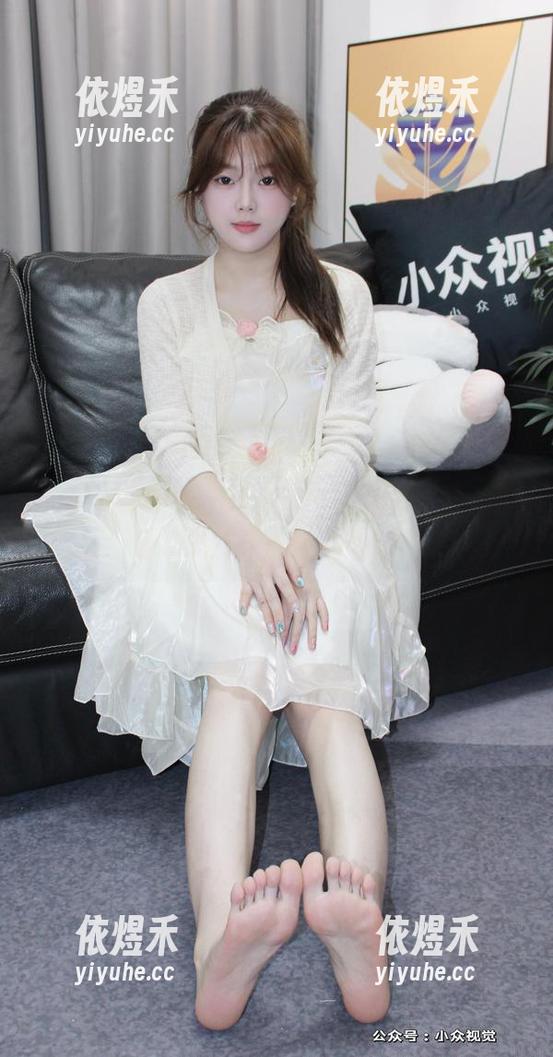 小众视觉 - 这不是小薯条的私人网盘，这是一条红裙的闪亮领地！