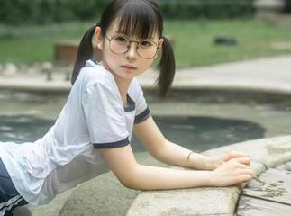 幼水铃衣御姐免费套图，比你家门口那家卖油条的还香！