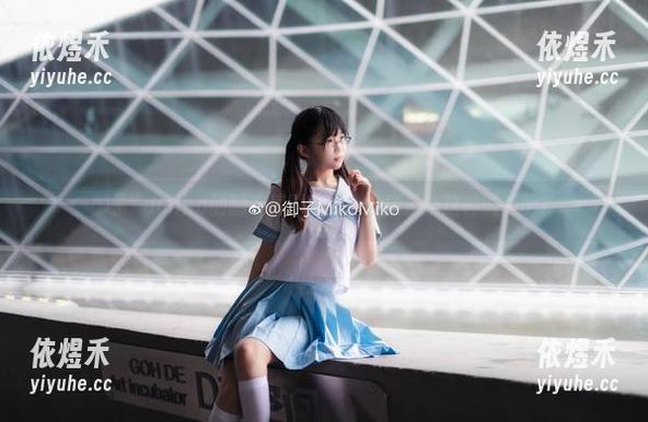 御子Yumiko的睡衣美图合集，谁能抵挡这种诱惑啊？