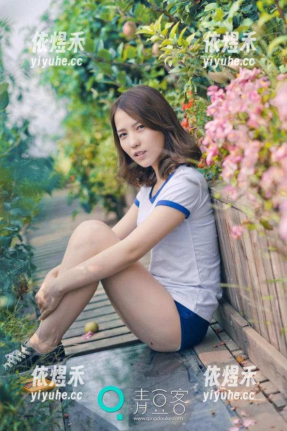 推女神-施忆佳Kitty酱 推女神 - gyf上的最新图库,施忆佳Kitty酱的红裙就是不服气,太惊艳了呀!