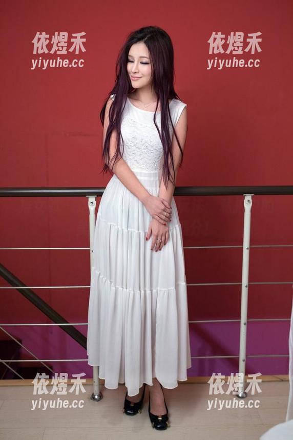 推女郎 - 这才是娜露的新玩法：私拍中的美图，女神气质满分！