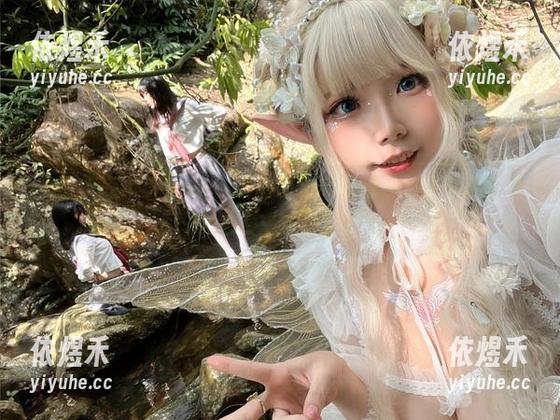 观看无颜小天使wy的图包时，我在想，她是不是还藏着更多秘密？