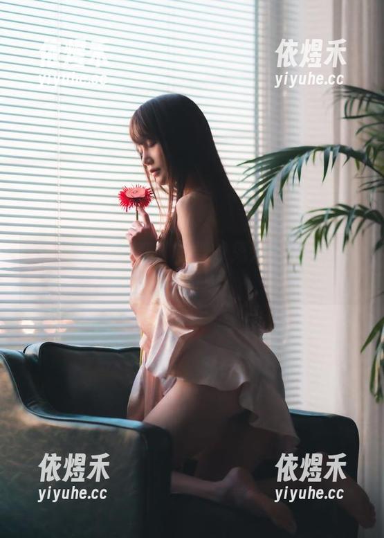 制服可以这样穿？星野咪兔无圣光美图大解析！
