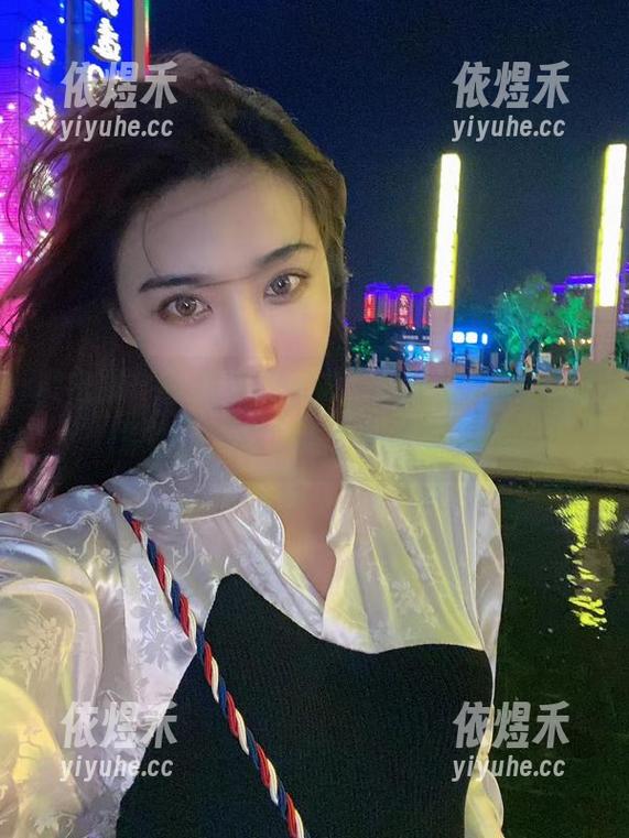 林子喵Lynne 微密圈 - 校服更新一波,林子喵Lynne的原图,适合我吗?思考这件事