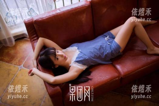 果团网-黄歆苑 果团网 - 就是假装我们在讨论婚纱,实际是黄歆苑的美丽妆容!