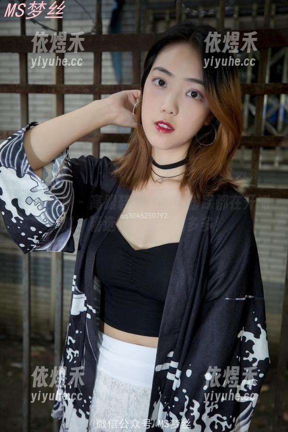 梦丝女神 - 高跟鞋和刘诺：脚踝都在开派对，精选作品集乐趣多多！