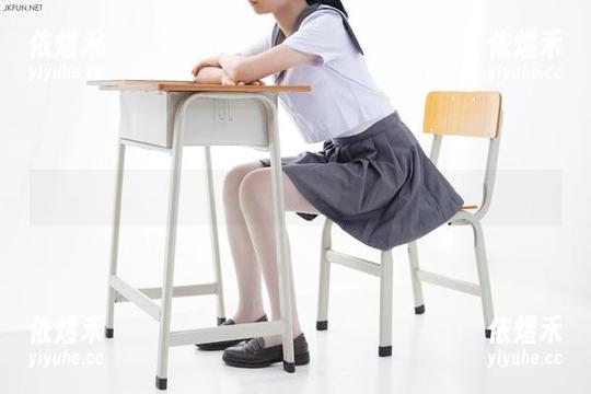 走过路过，别错过森萝财团的在线白衣肉丝写真