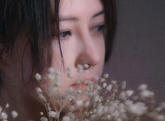 樱晚gigi的“浴缸里泡澡”之旅：看她如何把水玩出新花样，原图就在那里等你哦！