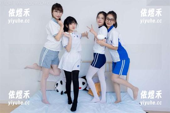 物恋传媒 - 泡泡又来了！图集更新：薄黑丝（脚尖加固款），不说你也懂！