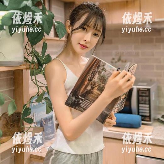 王羽杉 在王羽杉的护士服中,美图分享的幽默气息扑面而来!