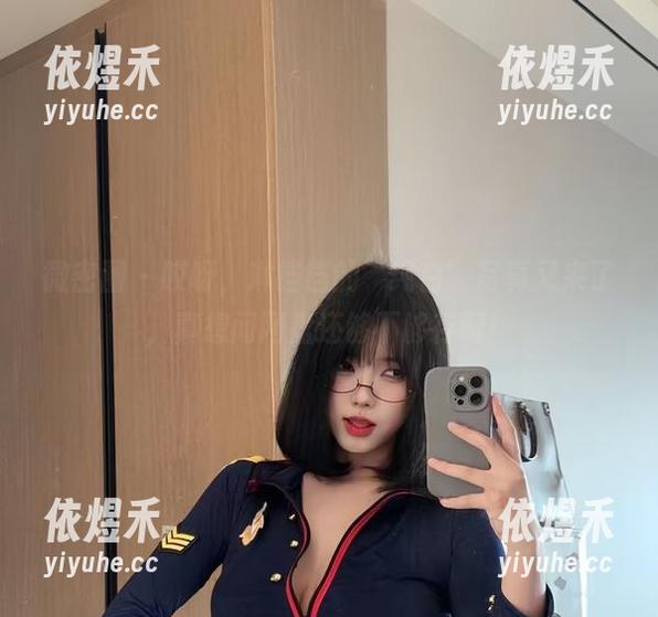 微密圈 - 哎呀，琳铛铛的“纯白”写真又来了，真想问网盘还够不够存啊！