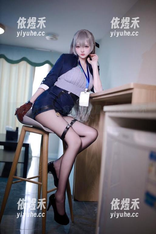 最新写真集——疯猫ss的黑色内衣，敢不敢看完？