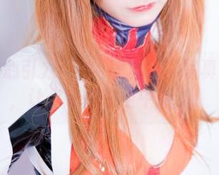 逃离地心引力：神楽坂真冬的写真集下载，让你也想在空中转转！