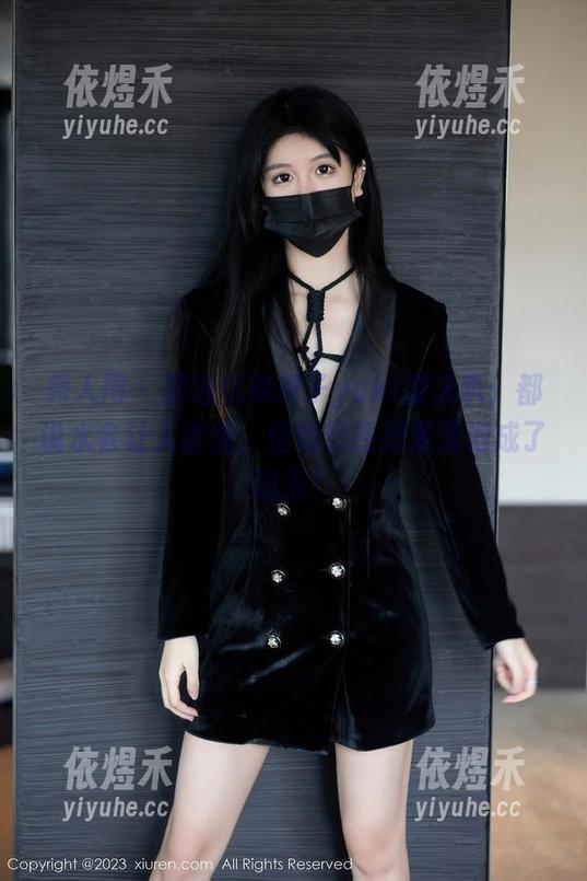 秀人网 - 精选优琪琪子yuki游泳趴：都说水会让人害羞，但她已经把羞涩泡成了泡泡！