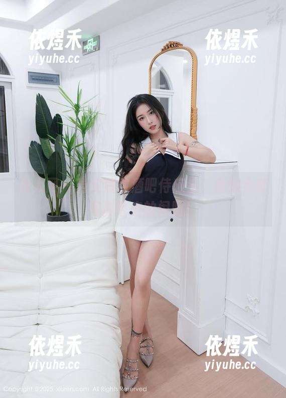 秀人网 - 当安然做酒吧侍应生，看她全套写真带来的闹腾！