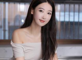 秀人网 - 楚恬Olivia与短裤的全套舞蹈——这种节奏我好像能跟得上！