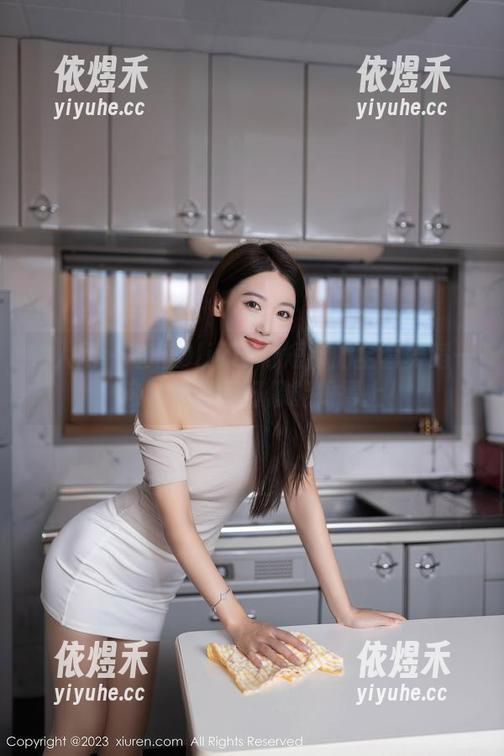 秀人网 - 楚恬Olivia与短裤的全套舞蹈——这种节奏我好像能跟得上！