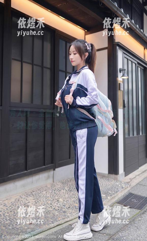 秀人网 - 全新图包！糯美子的棉袜，分分钟让你觉得，也许我也可以这么酷！