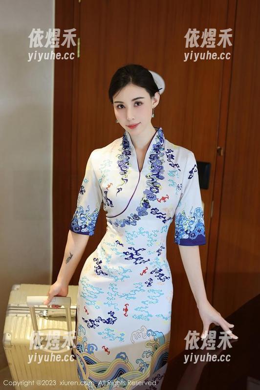 秀人网-黄婧GIGI 秀人网 - 图片里的黄婧GIGI,职业装怎么能只令人心驰神往?