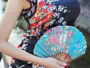 美媛馆 - 潘娇娇高跟鞋写真，有这种鞋的姑娘绝对不愁单身！原图在这一点不赞成！
