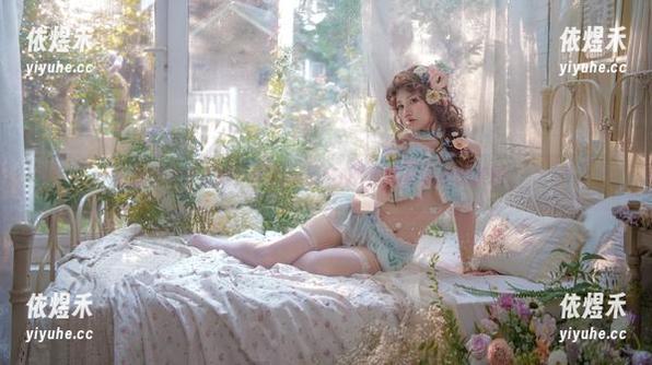透明女仆上线，芊川一笑MNK带你看奇妙的美图。