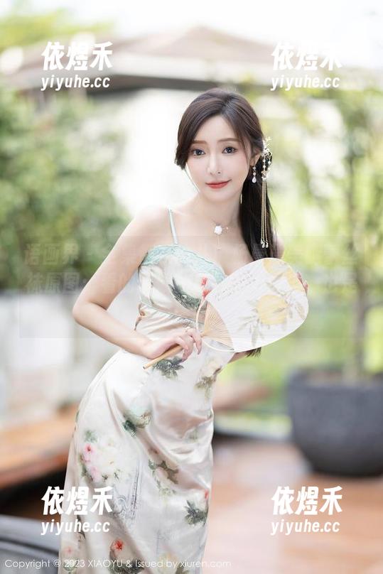 语画界-杨晨晨 语画界 - 全集都在这儿!杨晨晨美腿蕾丝袜原图:看的时候一定会陷入深思,也是荒谬哦!