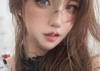当阿薰kaOri化身女高中生，资源从头到尾都在蹦跶…大概是为了吸引我这颗懒心吧！
