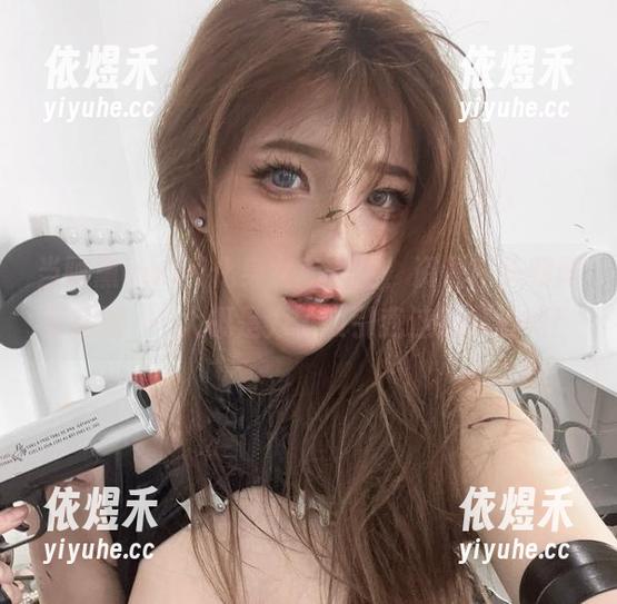 阿薰kaOri 当阿薰kaOri化身女高中生,资源从头到尾都在蹦跶…大概是为了吸引我这颗懒心吧!