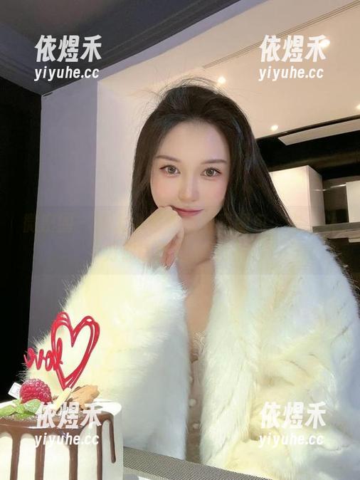 陈大小姐 微密圈 - 陈大小姐内衣写真图包:你,以为你能抵挡得住吗?